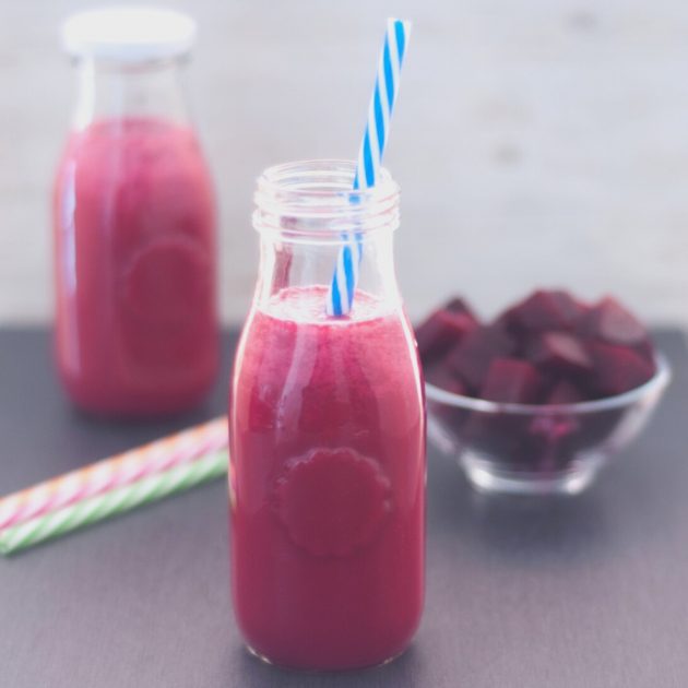Simple, 4-ingredient beet smoothie